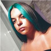 Sono una studentessa al quarto anno del liceo linguistico e ho conseguito certificazione di inglese A2, B1 e B2. Ho una buona conoscenza complessiva della lingua sia lessicale che grammaticale, dunque posso offrire aiuto a partire dalle scuole medie fino