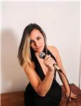 Profesora de canto con amplia experiencia en la enseñanza de técnicas de canto clásico, comedia musical, folclórico y tango