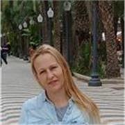 Puedo dar clases en diferentes niveles pero disfruto mucho hacerlo con niños a través de juegos y ejercicios dinámicos y divertido