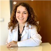 insegnante laureata in scienze dell'alimentazione per studenti di medie e liceo