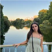 Profesora particular de inglés con nivel C1 para dar clases durante el curso escolar, tanto para reforzar el rendimiento académico como para mejorar el nivel del idioma