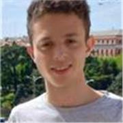 Estudiante Universitario ayuda a preparar la EVAU de Historia de España