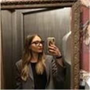 Studentessa al 5^ anno di Medicina e diplomata nel liceo scientifico, offre ripetizioni in matematica, fisica, chimica e biologia