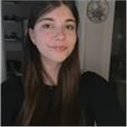 Estudiante de física imparte clases de física