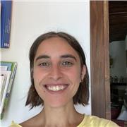 Licenciada en medicina, me apasiona aprender y no hay mejor manera que enseñando.