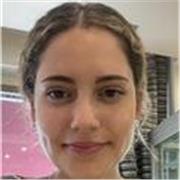 Puedo dar clases de inglés, no tengo título ya que estoy impartiendo la carrera de pedagogía todavía pero si tengo Experiencias