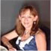 As a native speaker, I share the love of learning and improving English language skills with adult learners at any level (A1-C2).