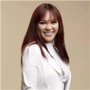 Profesora bilingüe de inglés y español imparte clases online tanto a jóvenes como adultos. 