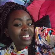 L'insegnante di traduzione inglese e spagnolo si offre di insegnare lezioni e fare traduzioni e interpretarie in queste due lingue