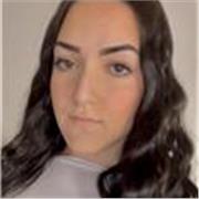 Profesora de inglés.
Apta para niños de entre 5-15 años.