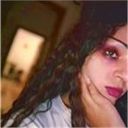 Impartisco lezioni per scuola elementare, medie e studenti in giurisprudenza. 