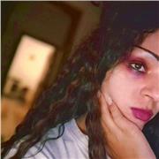 Impartisco lezioni per scuola elementare, medie e studenti in giurisprudenza.