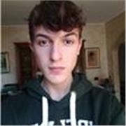 Studente che ha appena finito il liceo scientifico e ha appena finito 2 mesi in Irlanda a studiare. Quindi sono ben propenso a aiutare in matematica e scienze ma anche inglese
