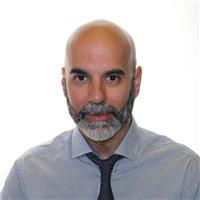 Maestro de primaria con amplia experiencia