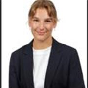 Hi! My name is Zuza and I'm a high school student in the UK. I've been studying and living in England for over