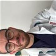 Laureando in medicina e chirurgia, impartisce ripetizioni di chimica organica