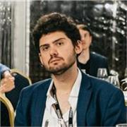 Curioso e proattivo, con esperienza internazionale e passione per l’impatto positivo