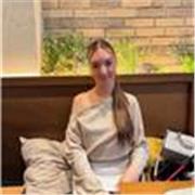 Hola, soy una persona a la que siempre le ha gustado mucho el inglés y todo lo relacionado con aprender idiomas. He decidido empez