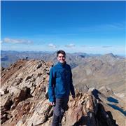 Doy clases particulares de apoyo para alumnos de conservatorio y de violín o guitarra. También puedo dar clases a alumnos que no vayan al conservatorio