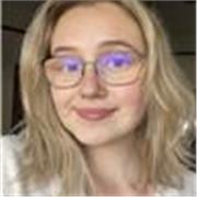 Soy una hablante nativa de inglés y ayudo a las personas a mejorar su nivel de conversación (hablada y escrita)