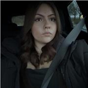 Ich bin eine Schülerin in der elften Klasse auf einer Gesamtschule und spreche Englisch regelmäßig im alltag