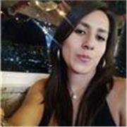 Profesora de pilates con 5 años detrayectoria en salud y bienestar, especialista en postura y movilidad, clases presenciales y onl