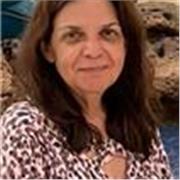 Profesora de química a nivel de educación media y universitaria