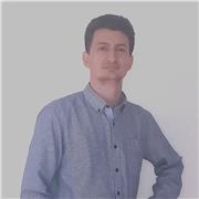 Je suis designer produit, et je travail en  tant que créatif et industriel.