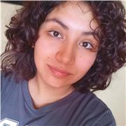 Tutora de clases de inglés con experiencia en ayudar al aprendizaje de jóvenes en enseñanza básica y media