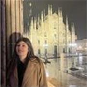 Docente di filosofia, scienze umane e storia per ragazzi delle medie e superiori