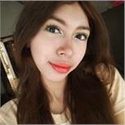 Profesora de inglés con formación pedagógica, experiencia en acompañamiento educativo y refuerzo académico para niños y jóvenes