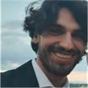 Professore di Storia e Filosofia da lezioni di filosofia per studenti delle superiori