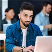 Graphic Designer Senior impartisce lezioni private in graphic design, web design, motion design e fotoritocco