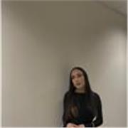 ragazza appassionata della lingua inglese a cui piacerebbe dare ripetizioni