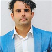 Laureato in Comunicazione e Recitazione per apprendere Dizione e Metodo di Studio