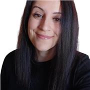 Profesora de Lengua Castellana y Periodismo con más de 10 años de experiencia.