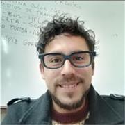 Profesor de ingles y licenciado en edudacion con mas de 10 años de experiencia enseñando a niños, adolescentes, jovenes y adultos