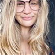 Hola me llama Stephanie, soy profesora de inglés nativo con más de ocho años experiencia, por todos edades. TEFL/TOEFL