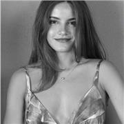 Studentessa al II anno di giurisprudenza, impartisce lezioni e ripetizioni su tutte le materie di studio