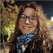 Educadora Social i Mestra d'educació infantil. Sé tocar la guitarra.