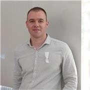 English teacher with 8 years of experience teaching online. I'd love to help you on your learning journey with personalized lesson