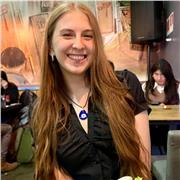 Soy estudiante de tercer año en licenciatura en historia, en la católica, y me encantaria hacer clases via online o presencial con todas las medidas sanitarias, a traves de buena comunicación y entretenidas clases relajadas pero precisas!