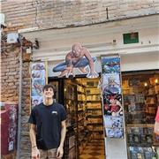 Se cerchi un ragazzo giovane e competente che possa aiutarti con la lingua inglese, sono quello che fa per te.