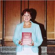 Laureata impartisce lezioni di inglese a studenti di ogni ordine e grado, e di ripetizioni e aiuto compiti in ogni materia, anche sostegno scolastico, fino alla scuola secondaria inferiore