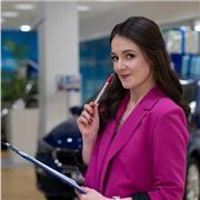 Englischlehrerin, die den Kindern und Erwachsenen Englisch beibringen kann