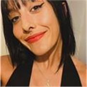 Profesora de español nativa, especializada en ELE, con más de 5 años de experiencia. Clases online dinámicas y personalizadas.