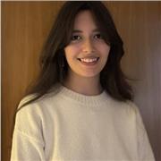 Profesora particular de ESO y bachillerato, que estudió bachillerato de ciencias y apta para todos los niveles.