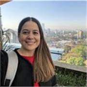 Profesora de matemática financiera, administración y proyectos de inversión