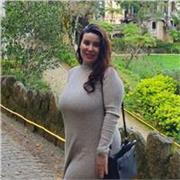Profesora de Psicología y tecnopedagogía apara para acompañaer e impartir clases a cualquier edad y colectivo.