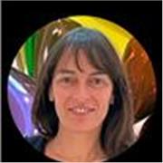 Profesora de Ingles con mas de  5 años de experiencia.